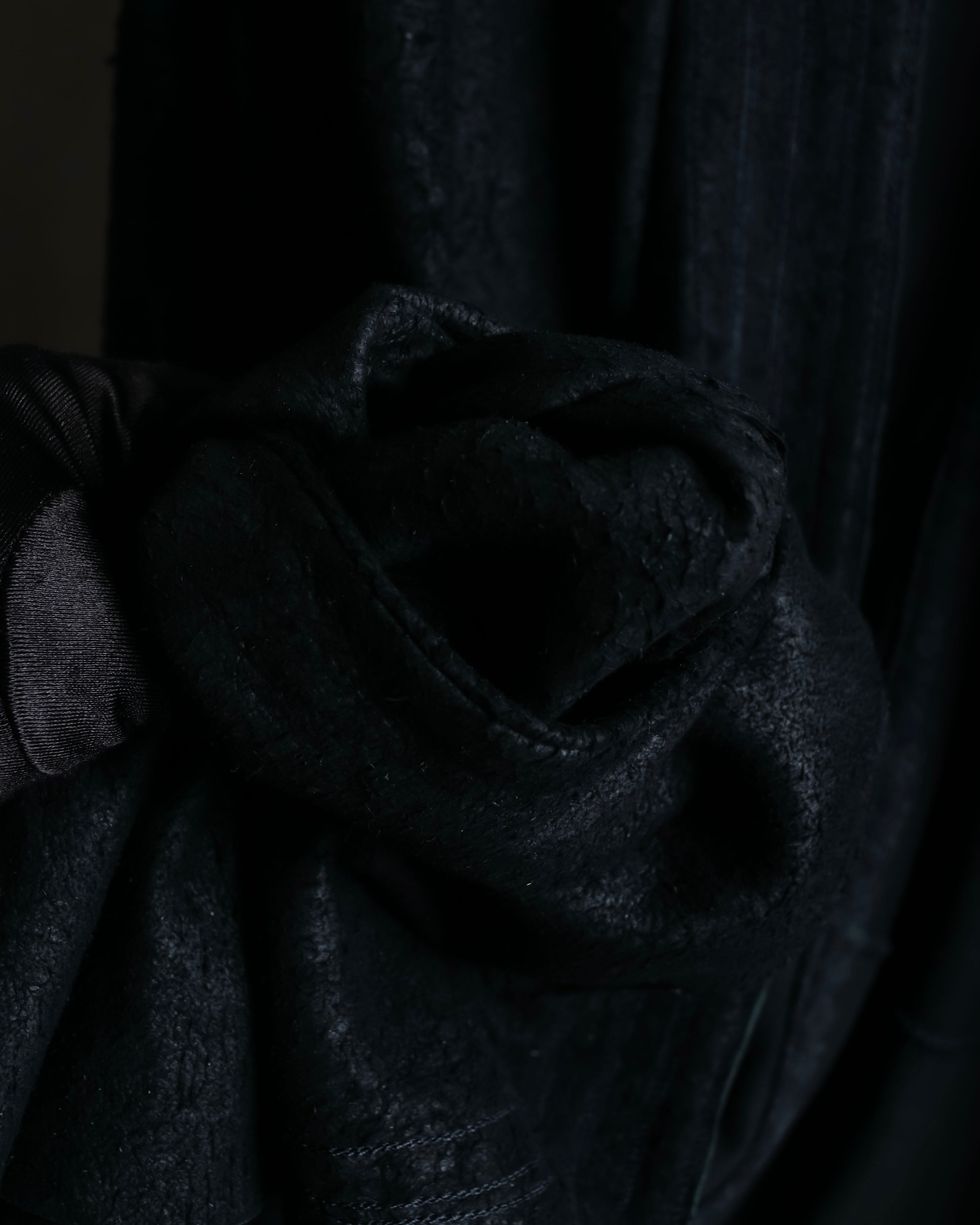 "ISAAC SELLAM" Cut-off design belted leather jacket