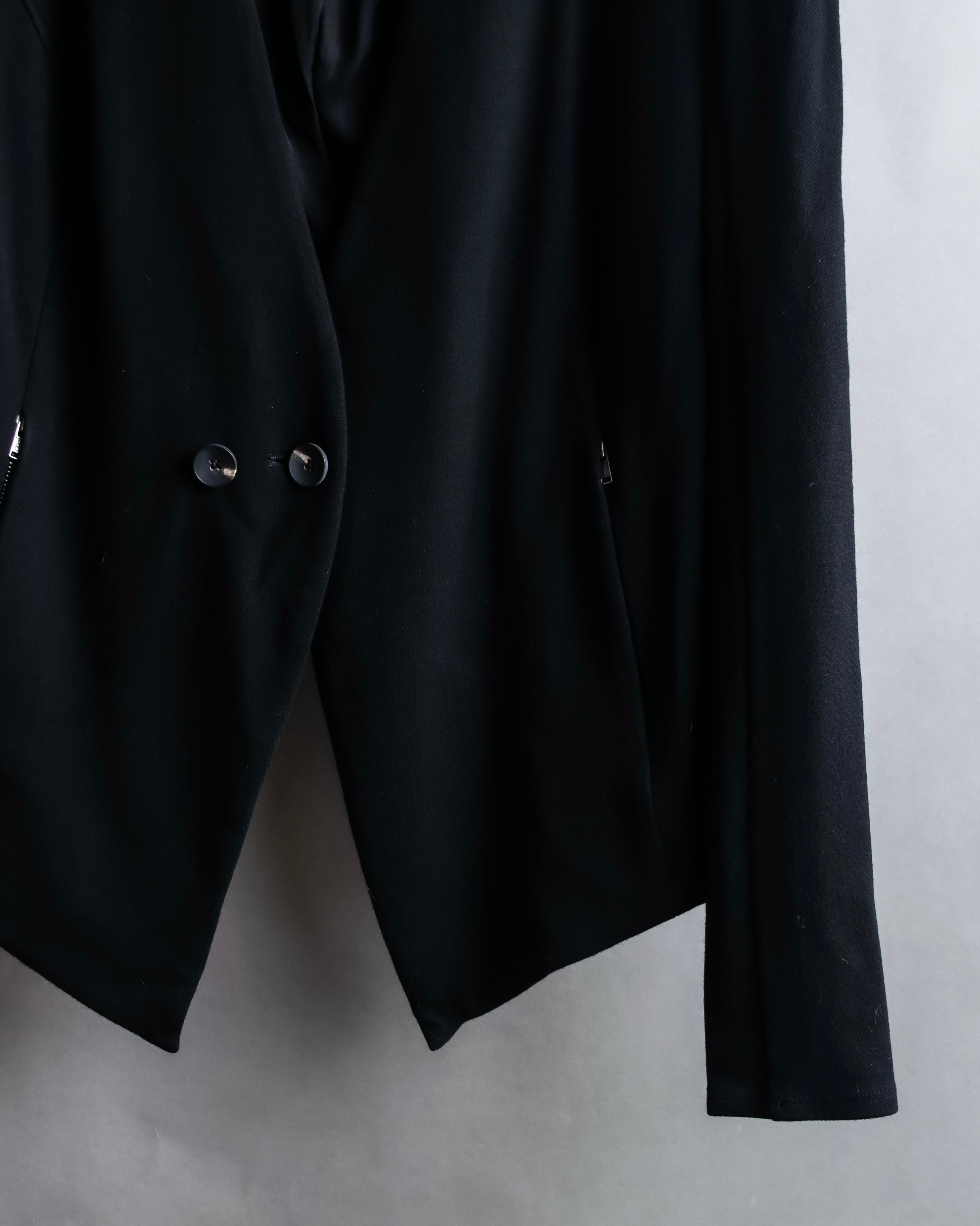 "HELMUT LANG" Zipper design sharp angle cutaway jacket