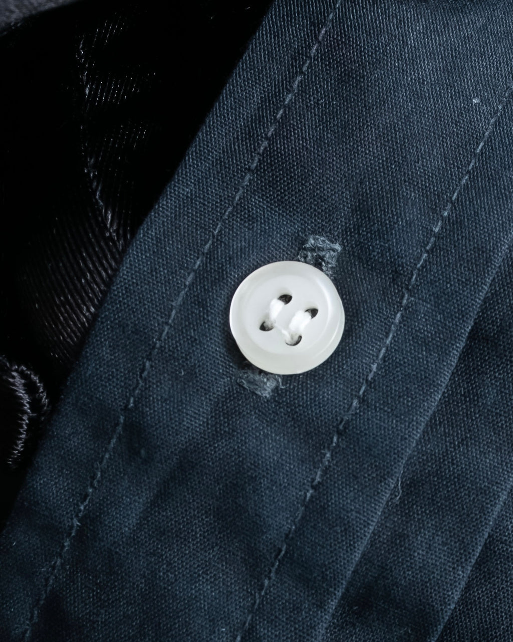 "RIMINI" Wing color pin tuck design shirt