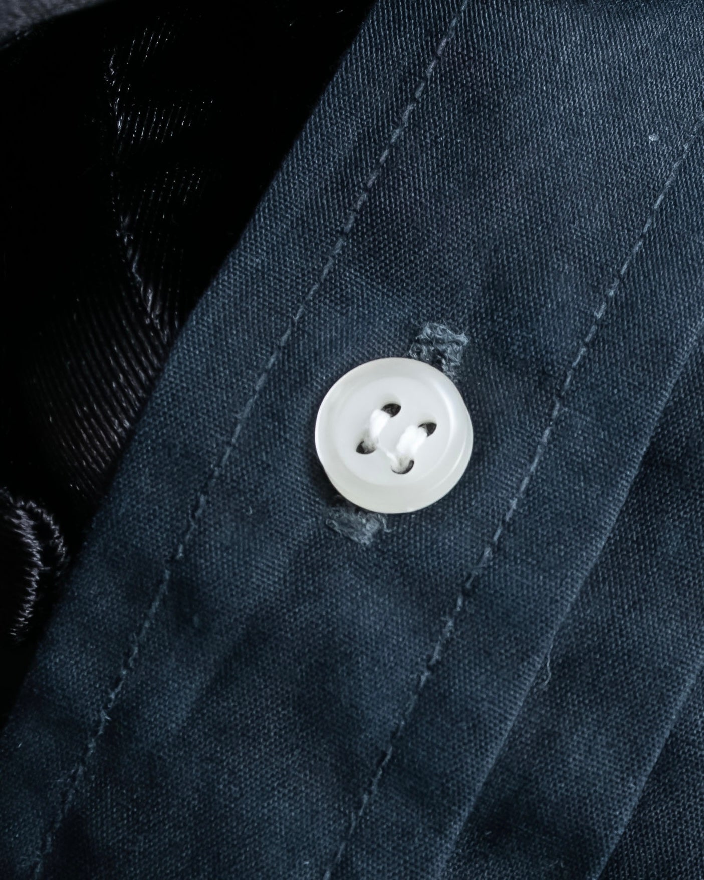 "RIMINI" Wing color pin tuck design shirt