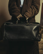 -SPECIAL- "GUCCI" 70's-80's Crest-detailed black leather two-way duffle bag