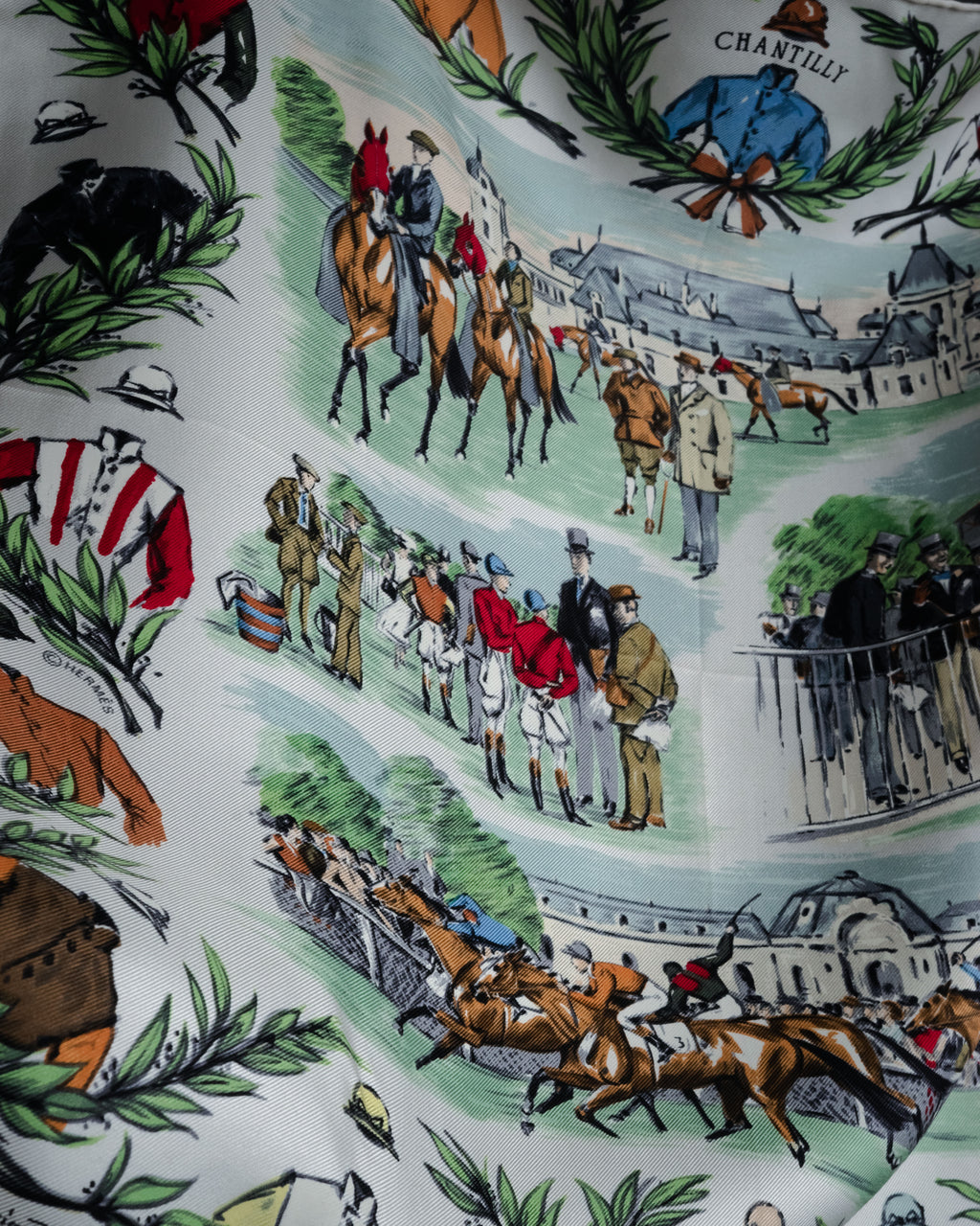 -SPECIAL- “HERMÈS” 70’s-80’s Chantilly carré 45 scarf