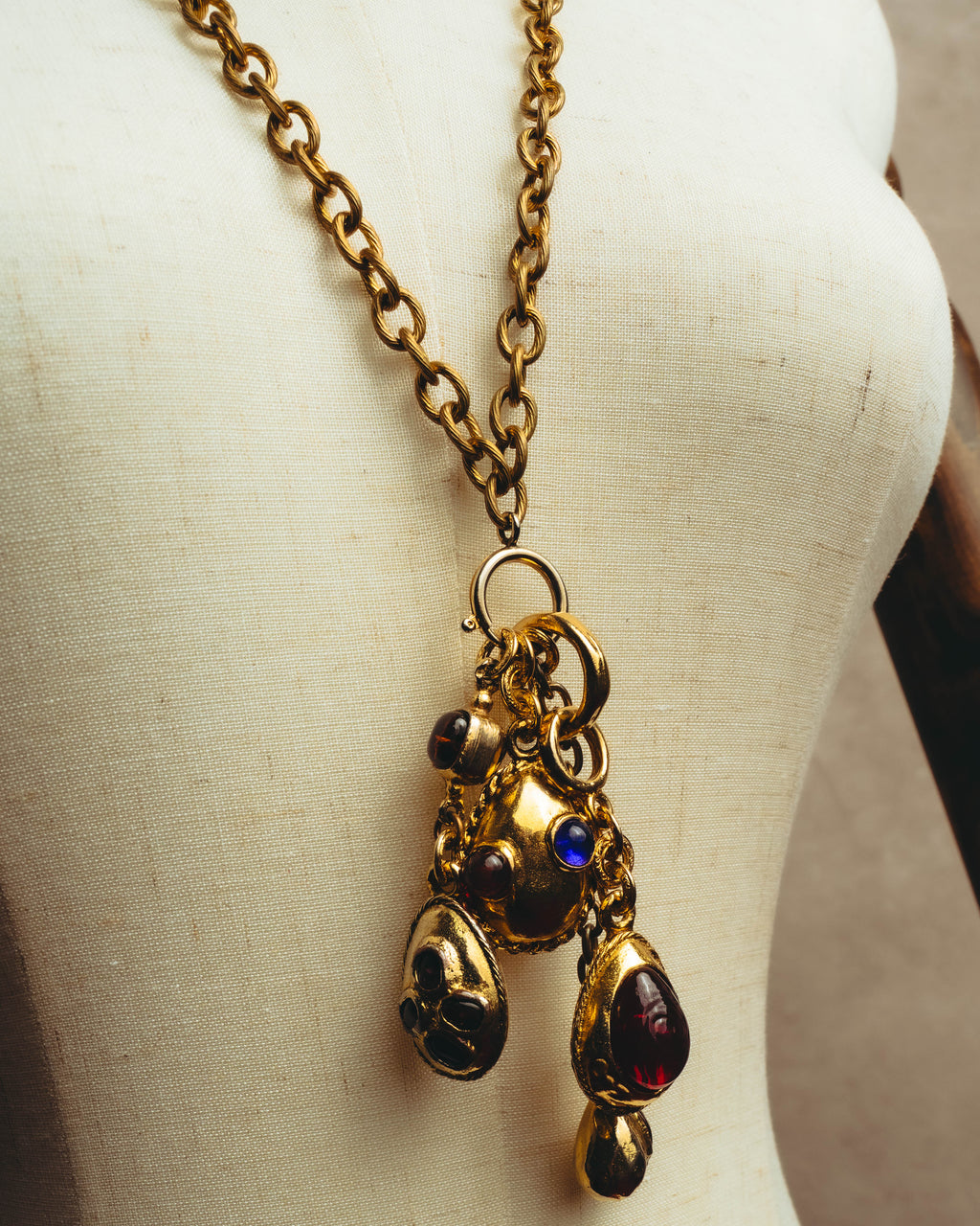 -SPECIAL - “CHANEL” 70’s-80’s Gripoix glass cabochon charm sautoir necklace