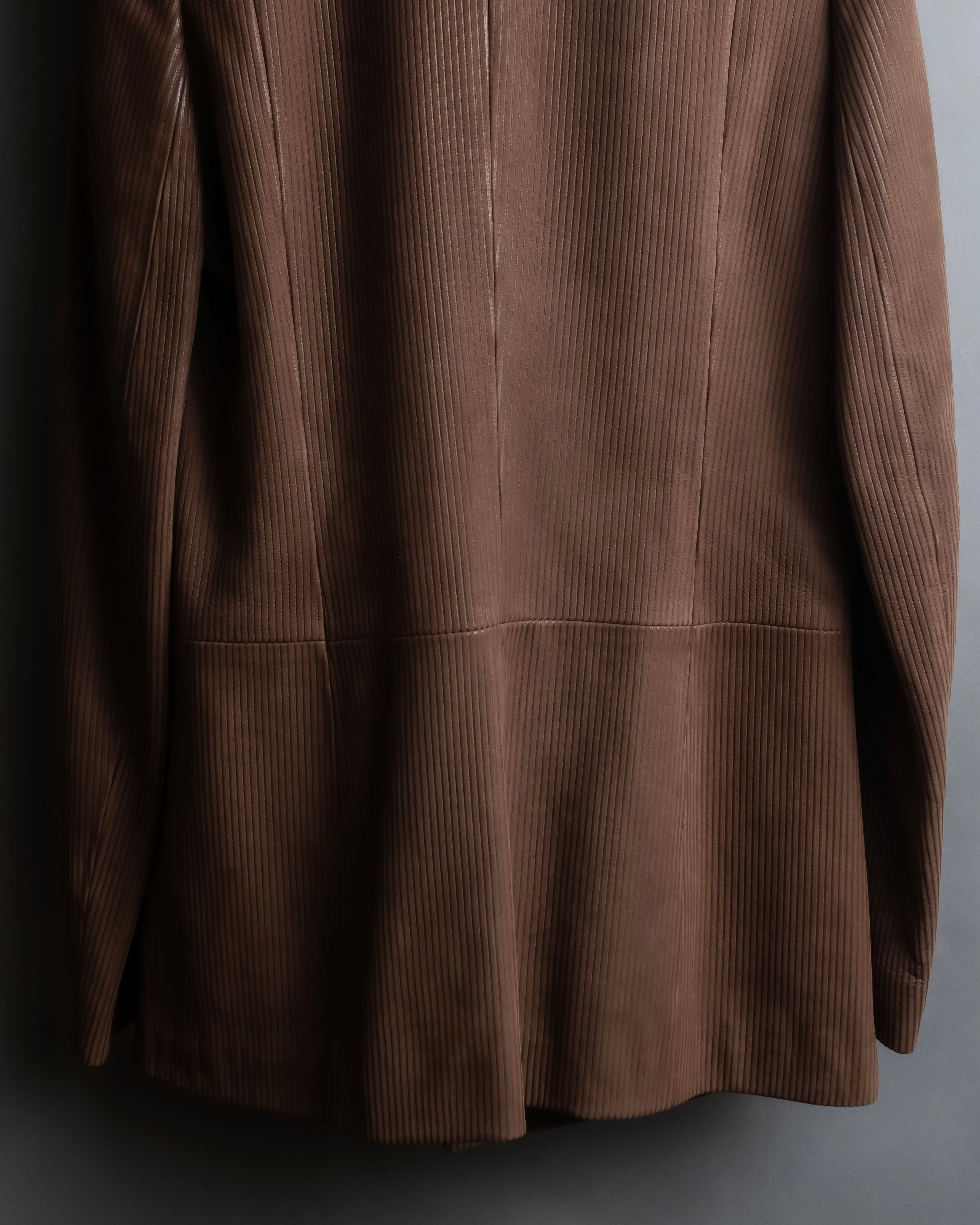 "LOEWE" Three-dimensional ribbed lamb leather set up