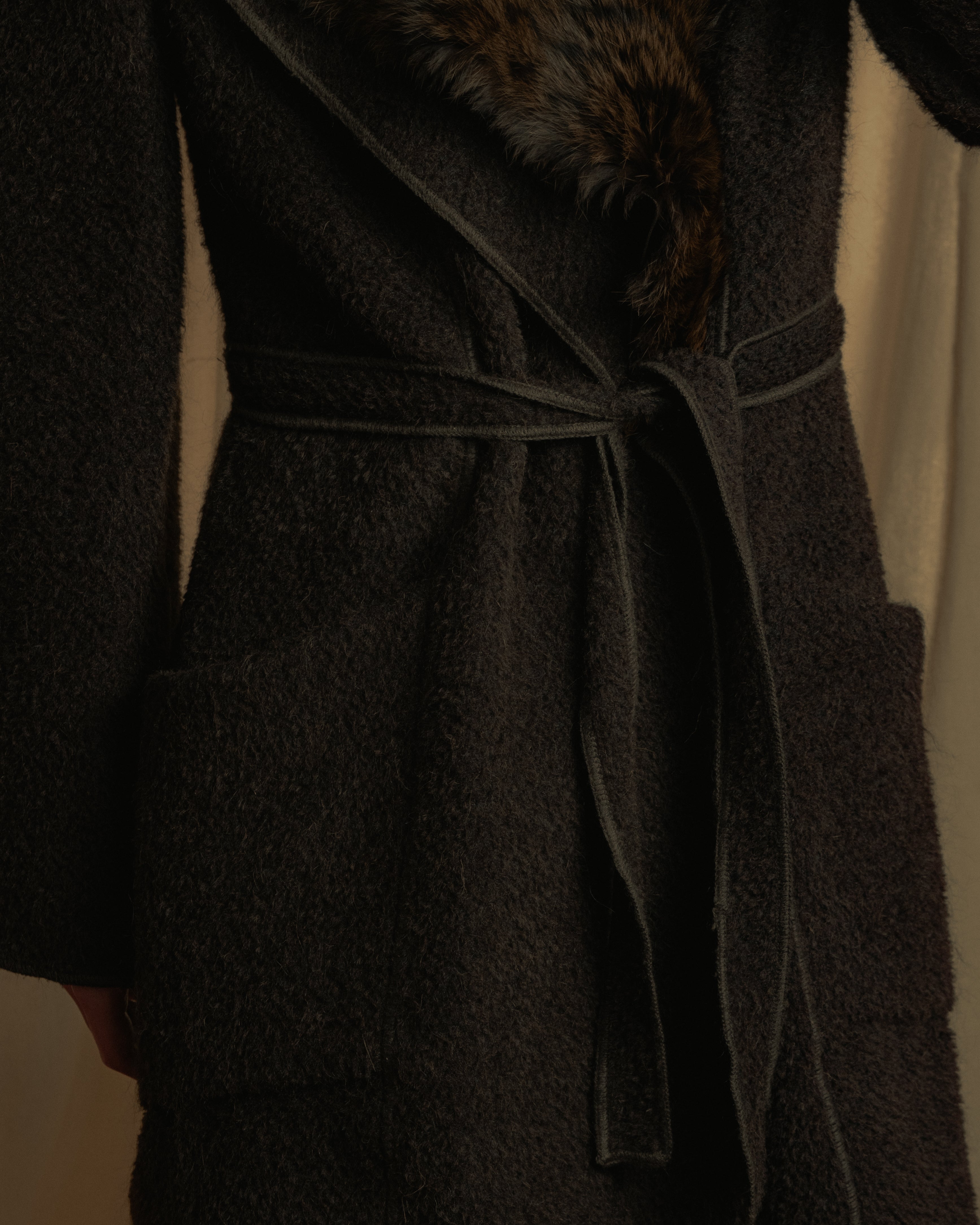 "FENDI" 90’s-00’s Sculptural belted leopard cat fur collar alpaca coat