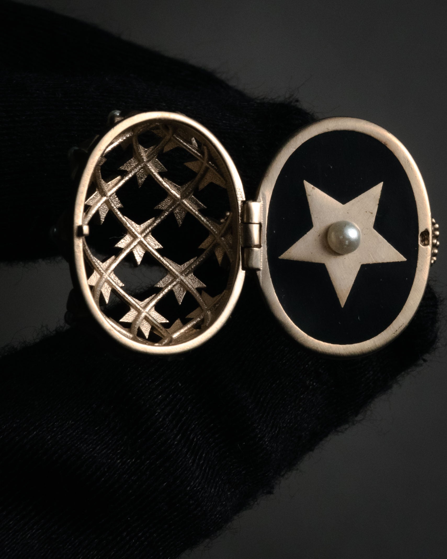 –SPECIAL– “DIOR”
2017’s- Star locket talisman ring