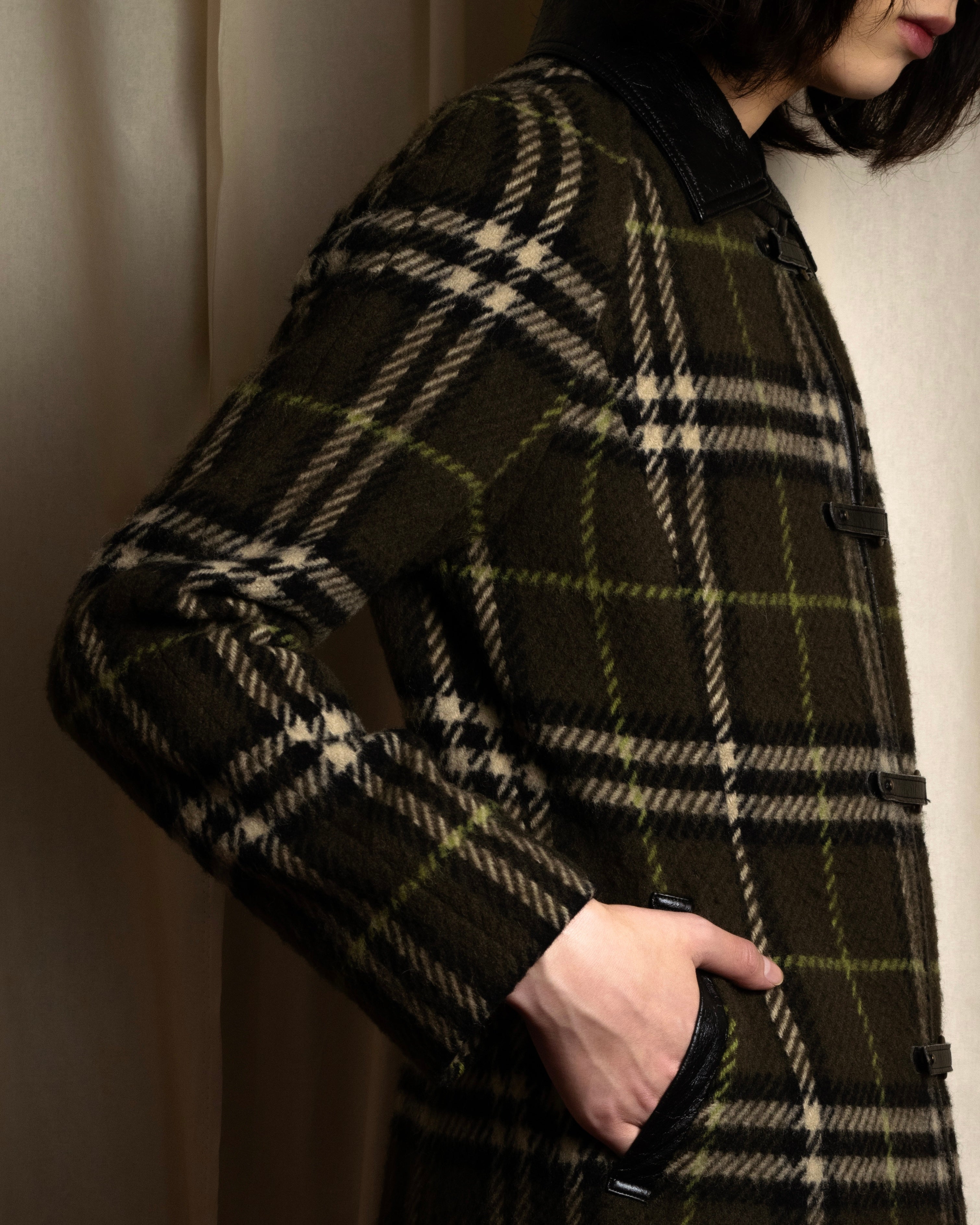 "BURBERRY" Leather switching design check tweed coat