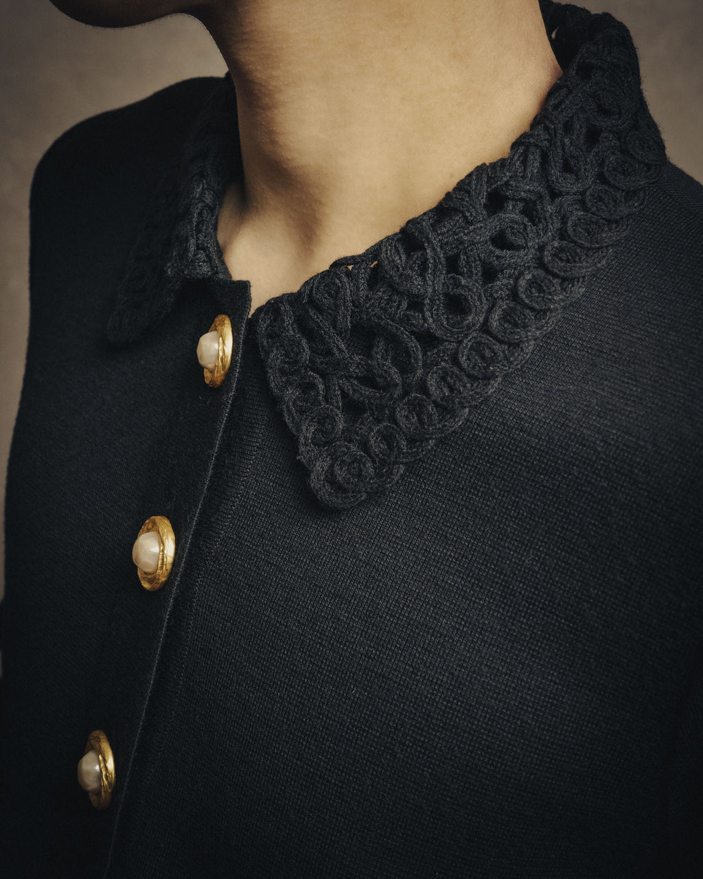 -SPECIAL- “Yves Saint Laurent” 90’s crochet collar pearl button knit pullover