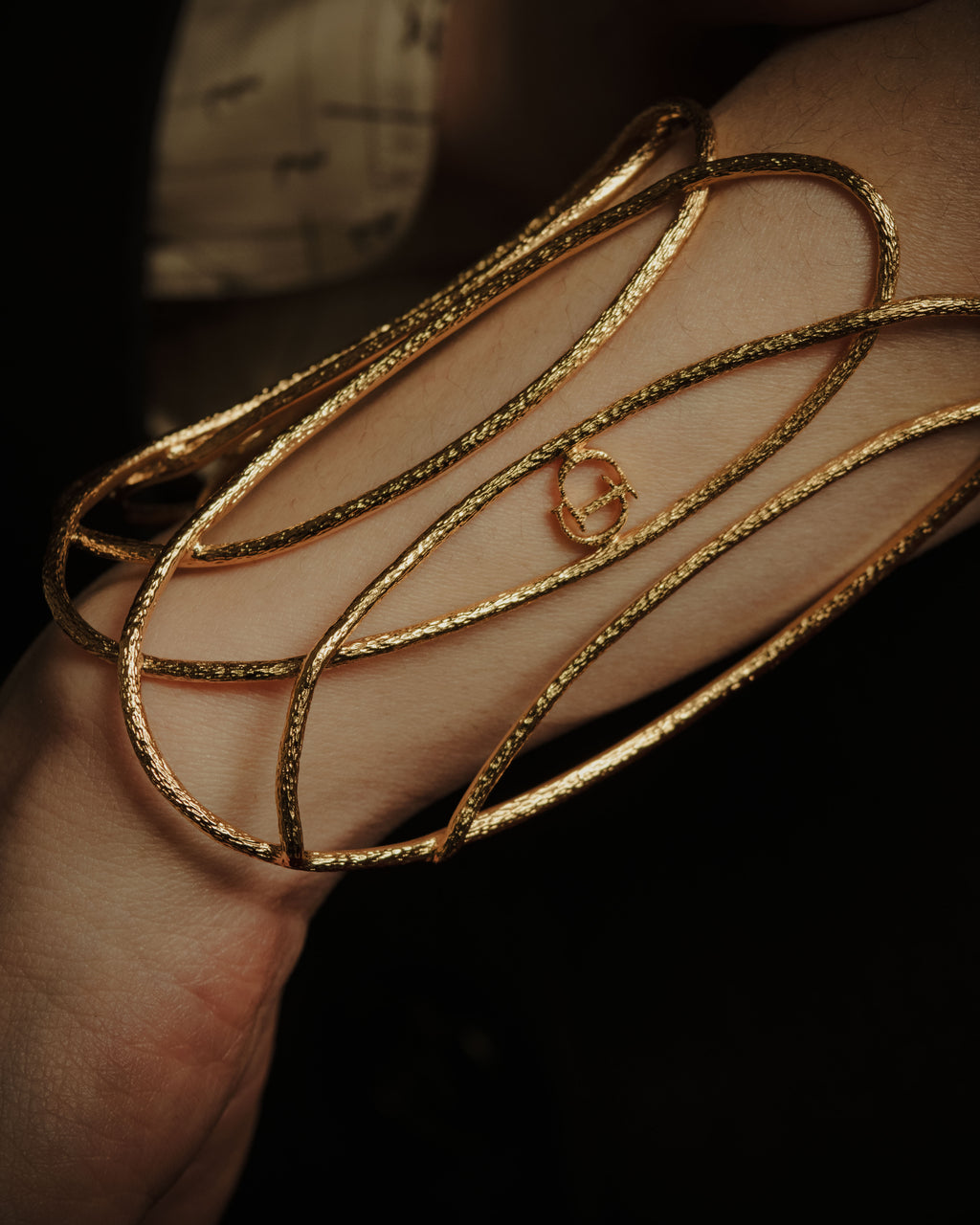 –SPECIAL– "Christian Dior" 2016-19 sculptural wirework cuff bangle