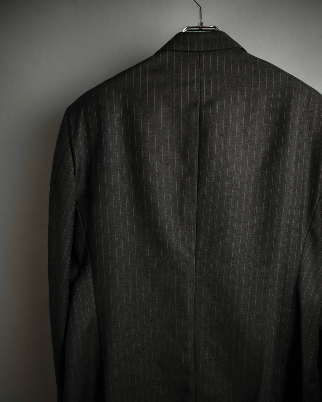 "ARMANI COLLEZIONI" Classic Italian tailoring stripe pattern set up