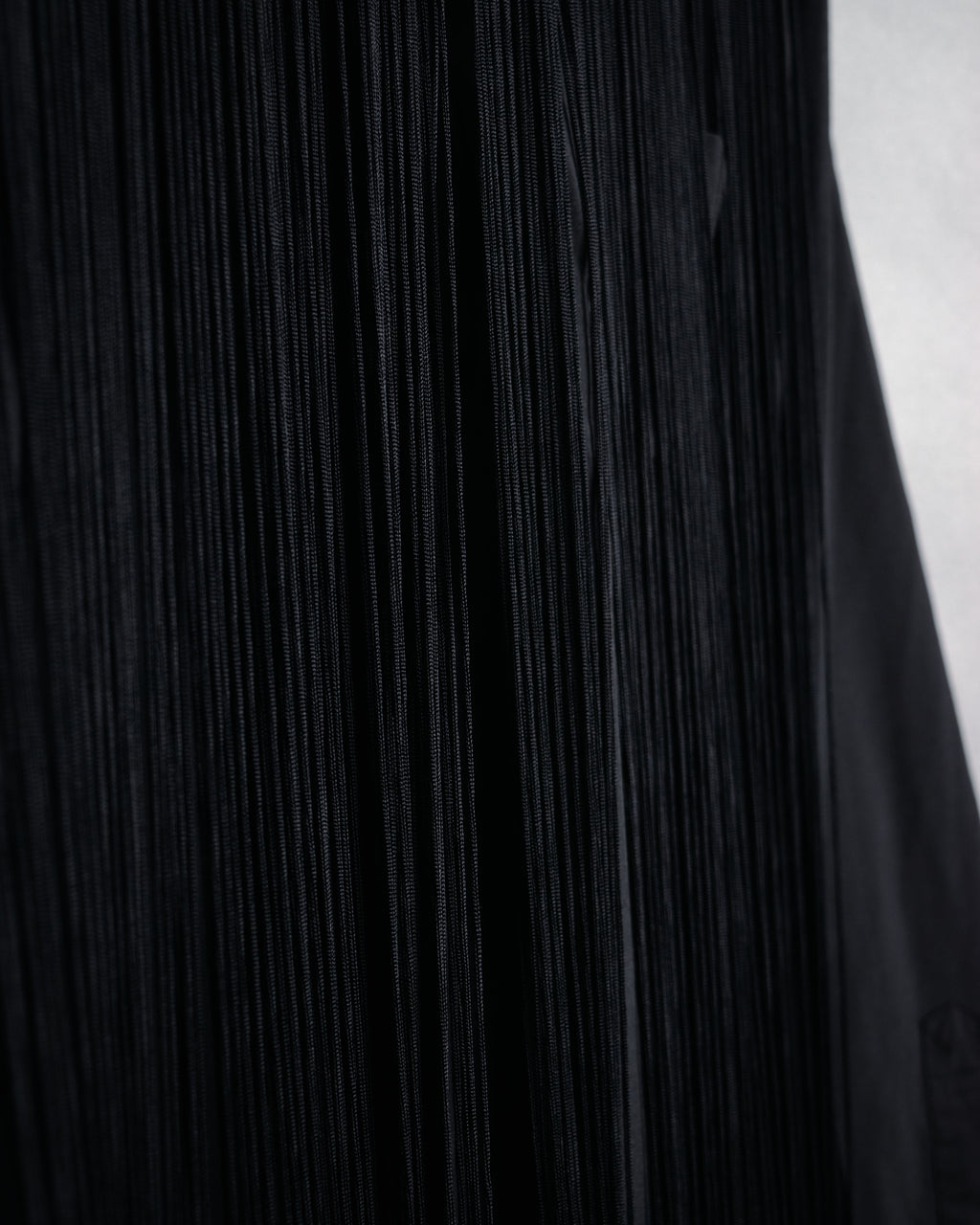 “COMME des GARCONS” 2022SS  Fringed dress shirt