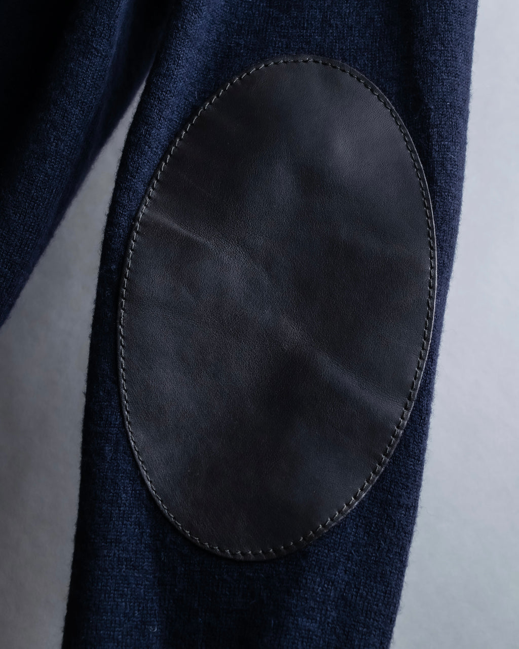 "MAISON MARGIELA" 16AW elbow patch design navy color knit