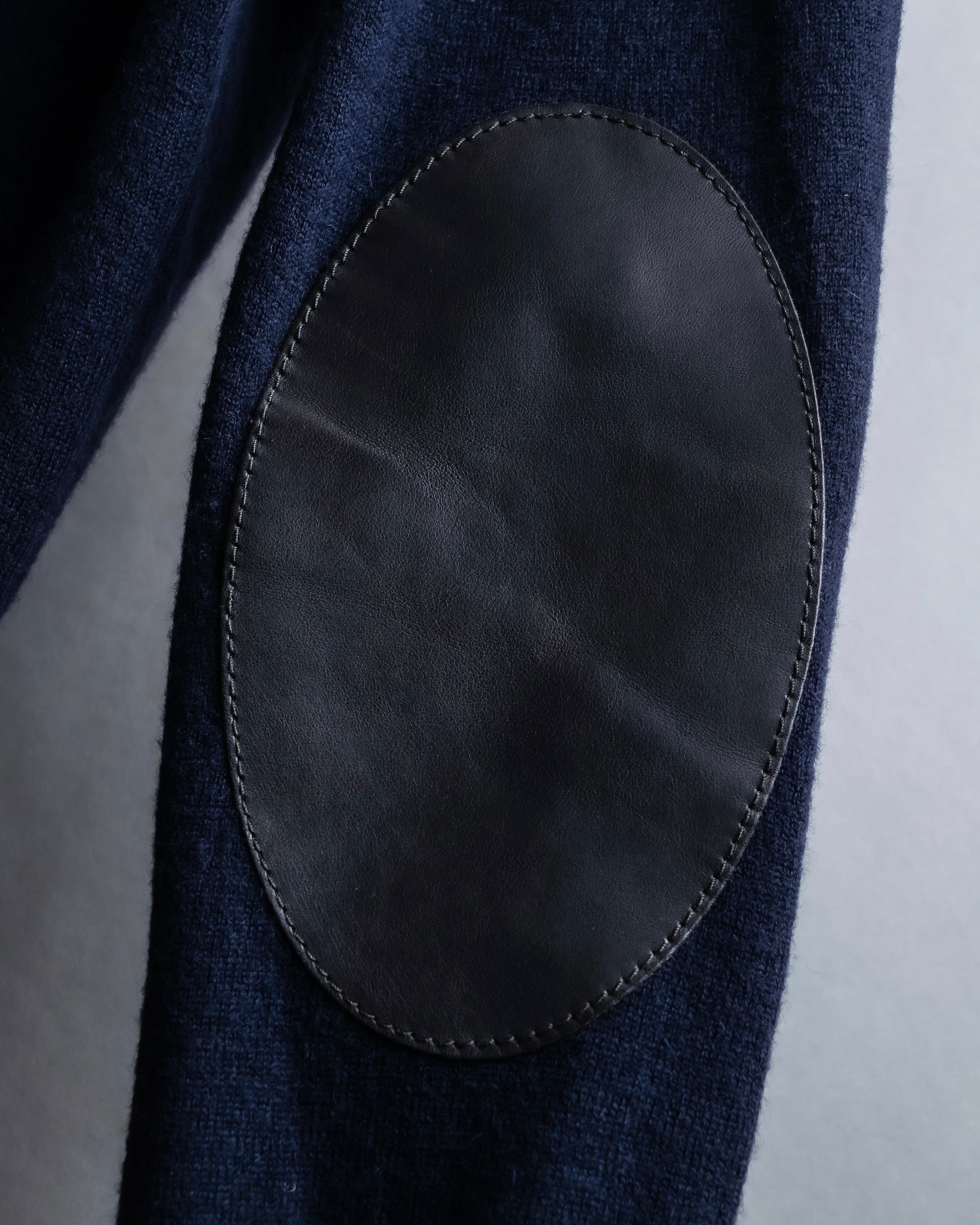 "MAISON MARGIELA" 16AW elbow patch design navy color knit