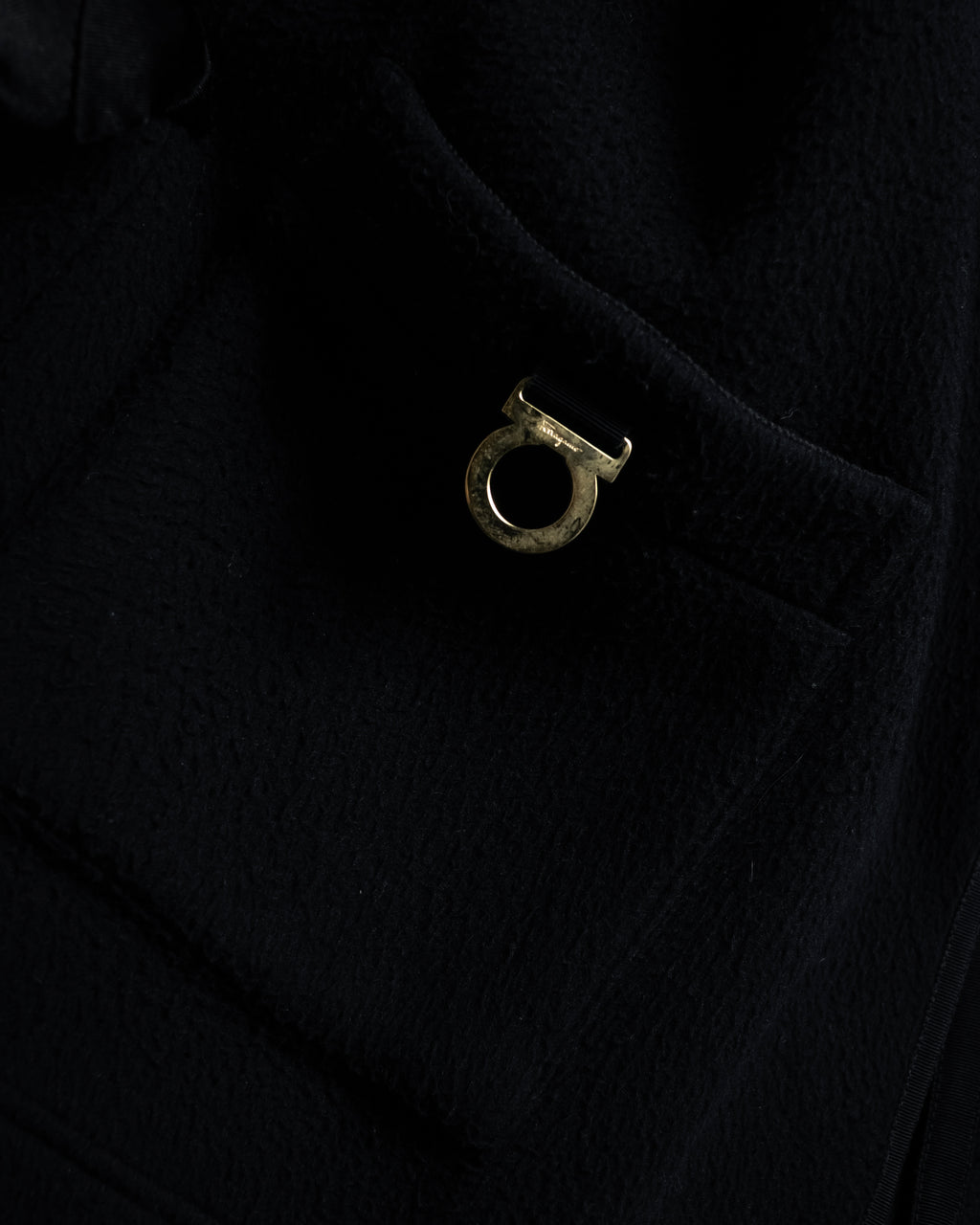 "Salvatore Ferragamo" 90's-00's Gancini motif design box silhouette jacket