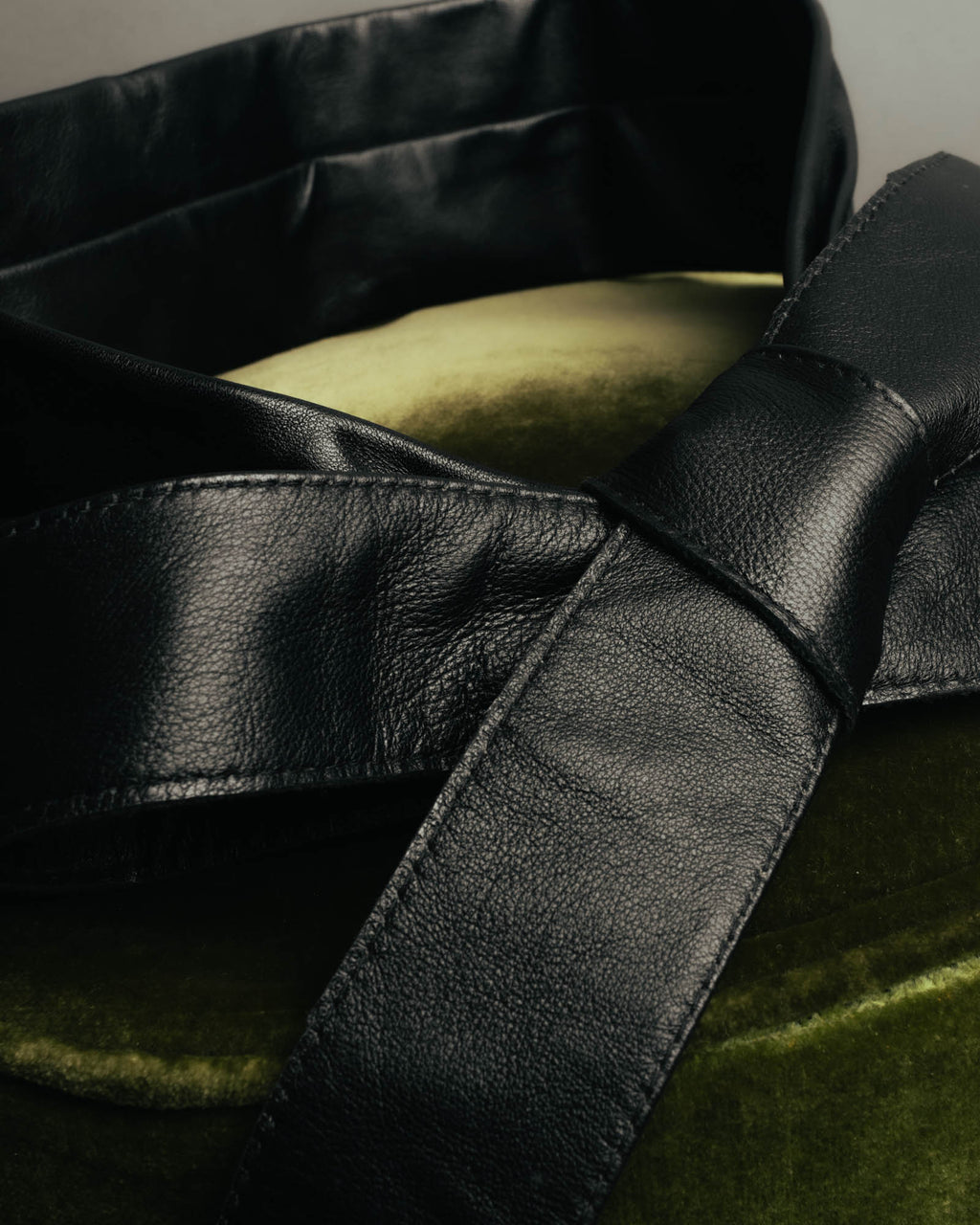 "HOXTON BOUTIQUE" 00's-10's Pebbled leather scarf belt