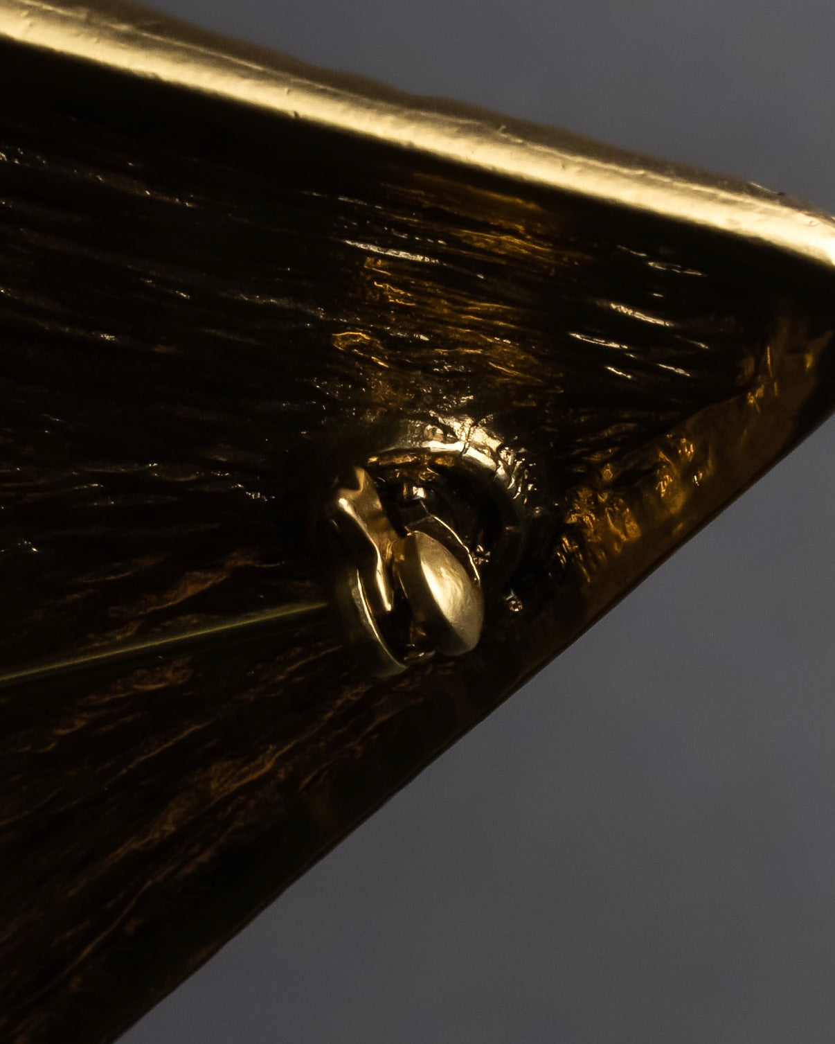 "YVES SAINT LAURENT" Granular texture diamond gold brooch