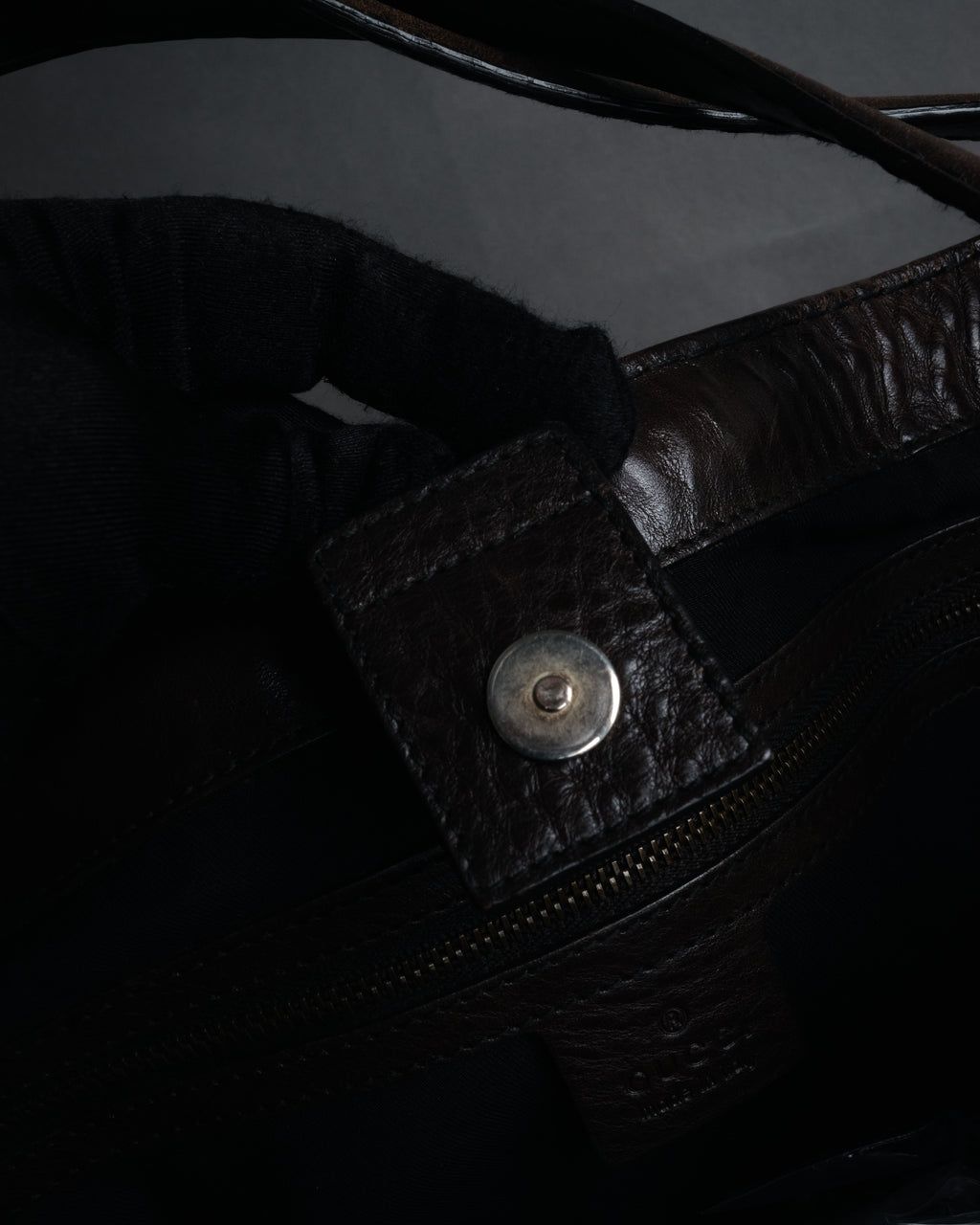 -SPECIAL- “GUCCI” 2005-2008 suede toggle shoulder bag