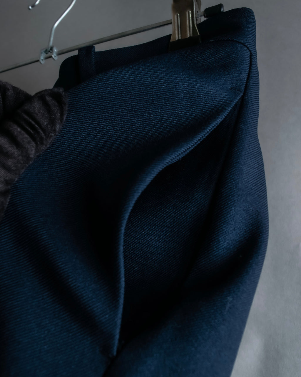 "GUCCI" Deep-tuck wool gently flared slacks