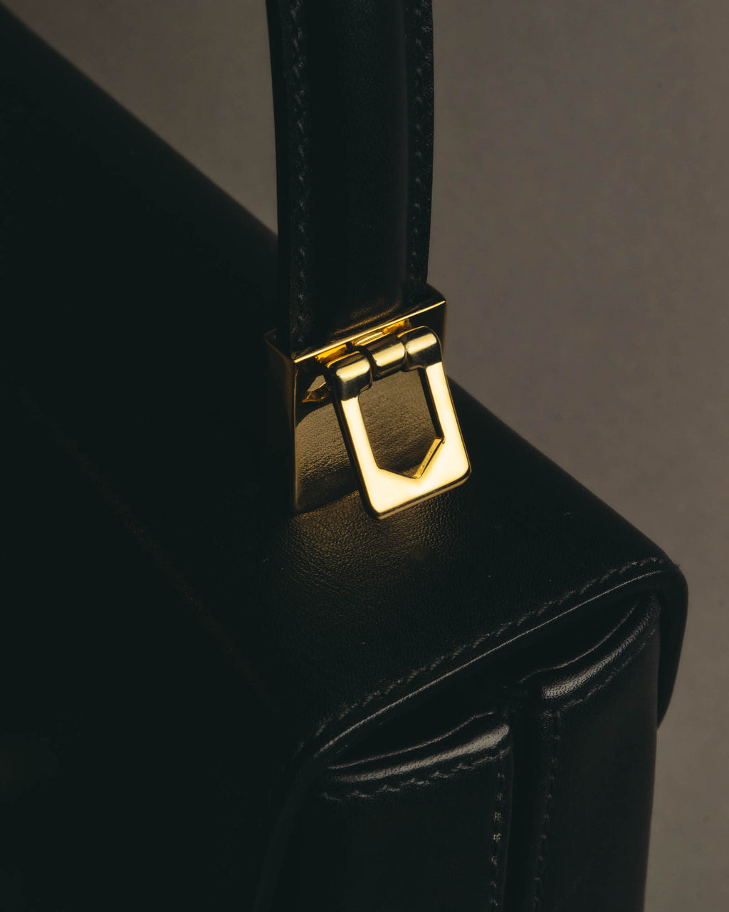 "Salvatore Ferragamo" 90's-00's Structured leather top handle handbag