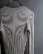 "MAISON MARGIELA" 18AW Ribbed shaped V-neck knit
