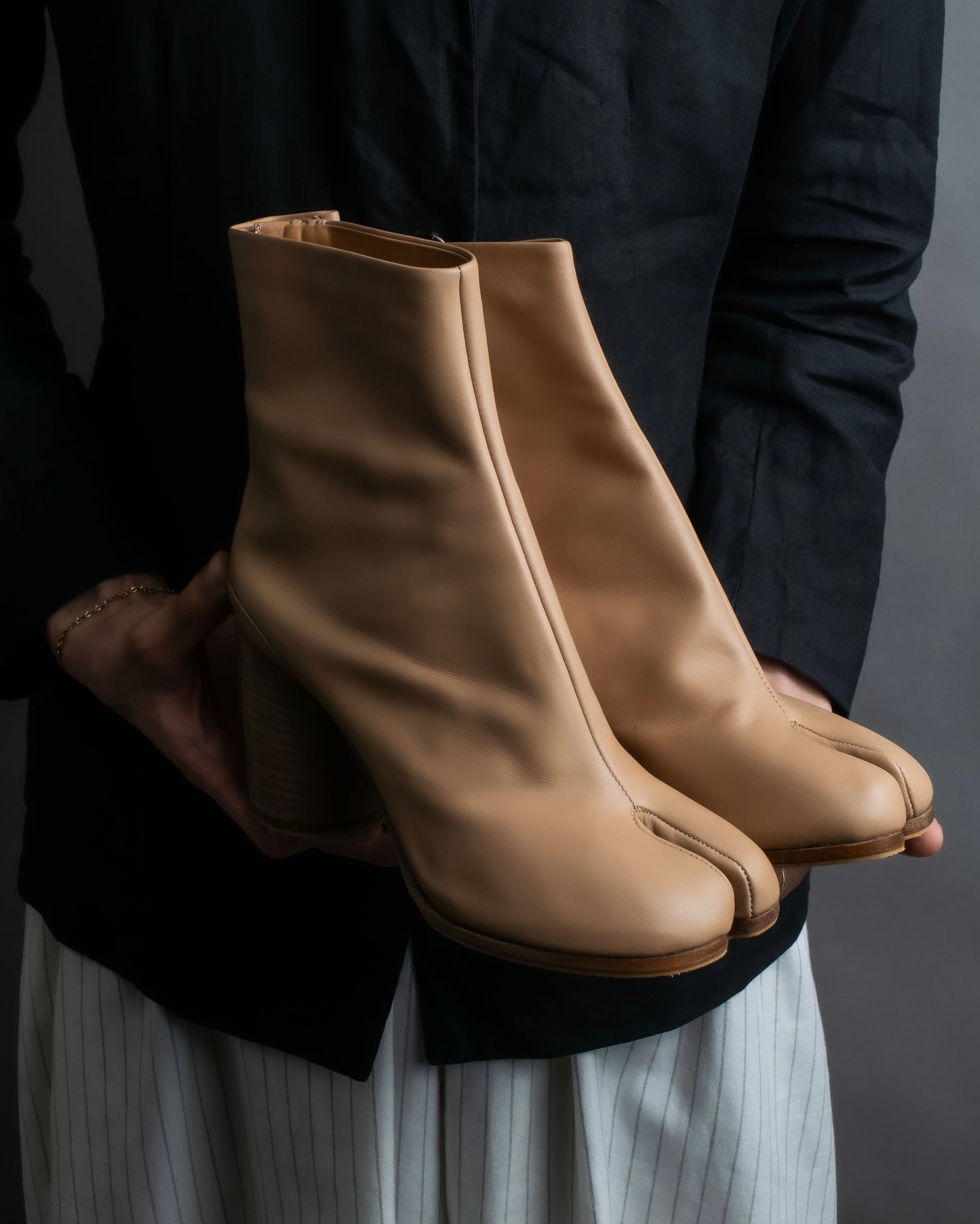 "MAISON MARGIELA" Calf leather beige color tabi boots