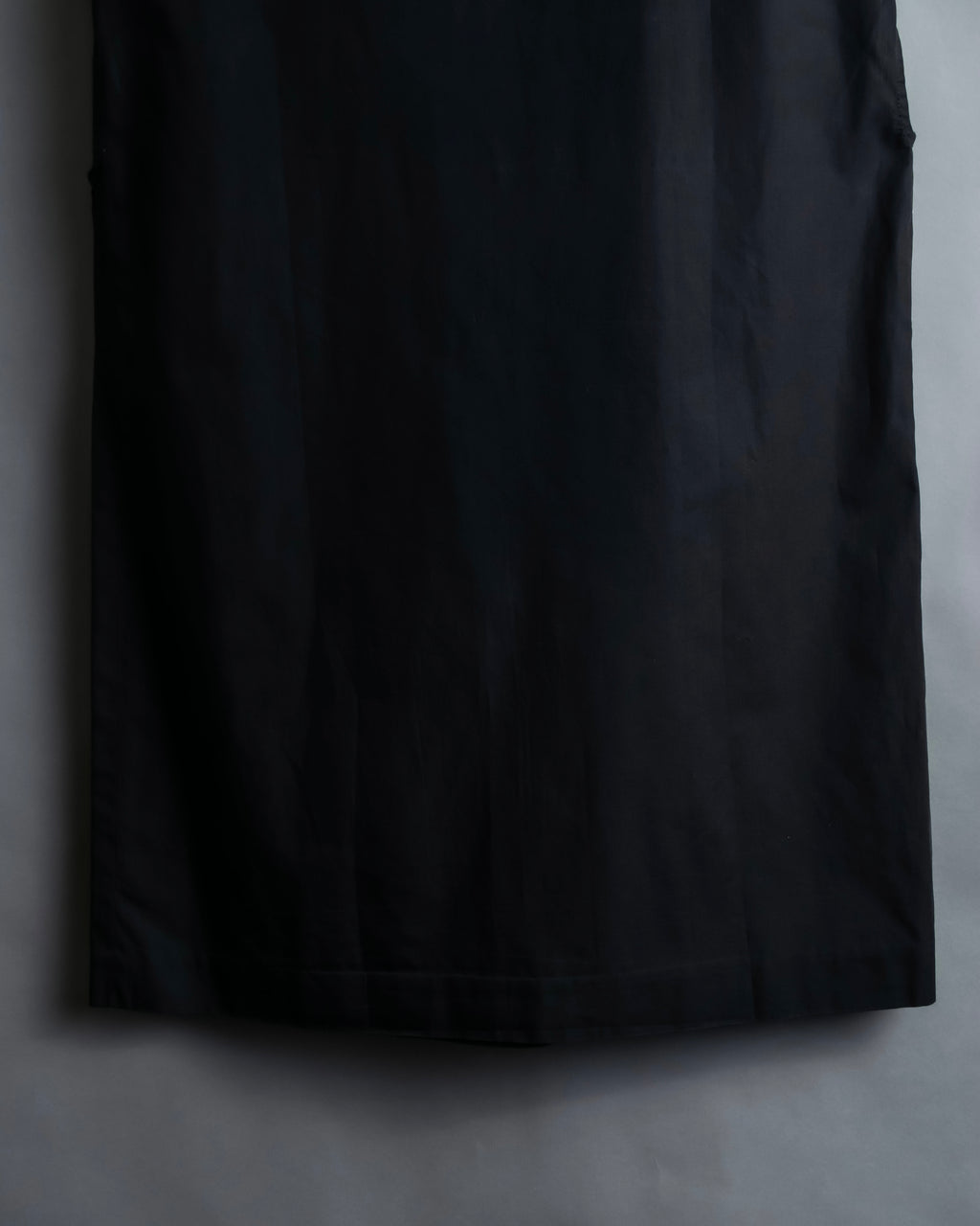 “BOTTEGA VENETA”  V neck designed no sleeve top