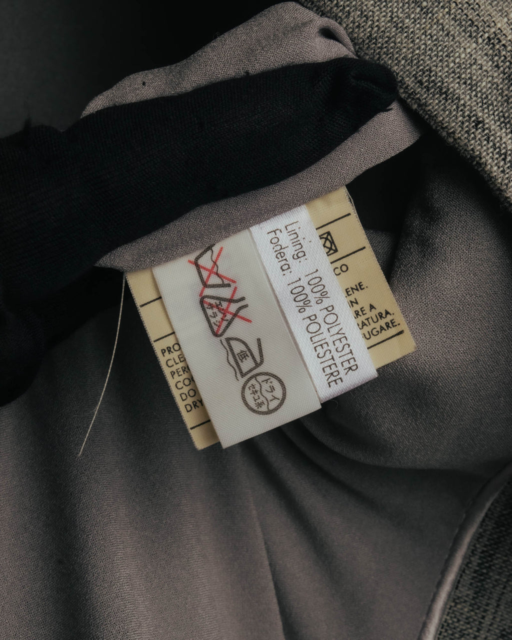 “Salvatore Ferragamo” 90’s-00’s Linen blend tailored jacket