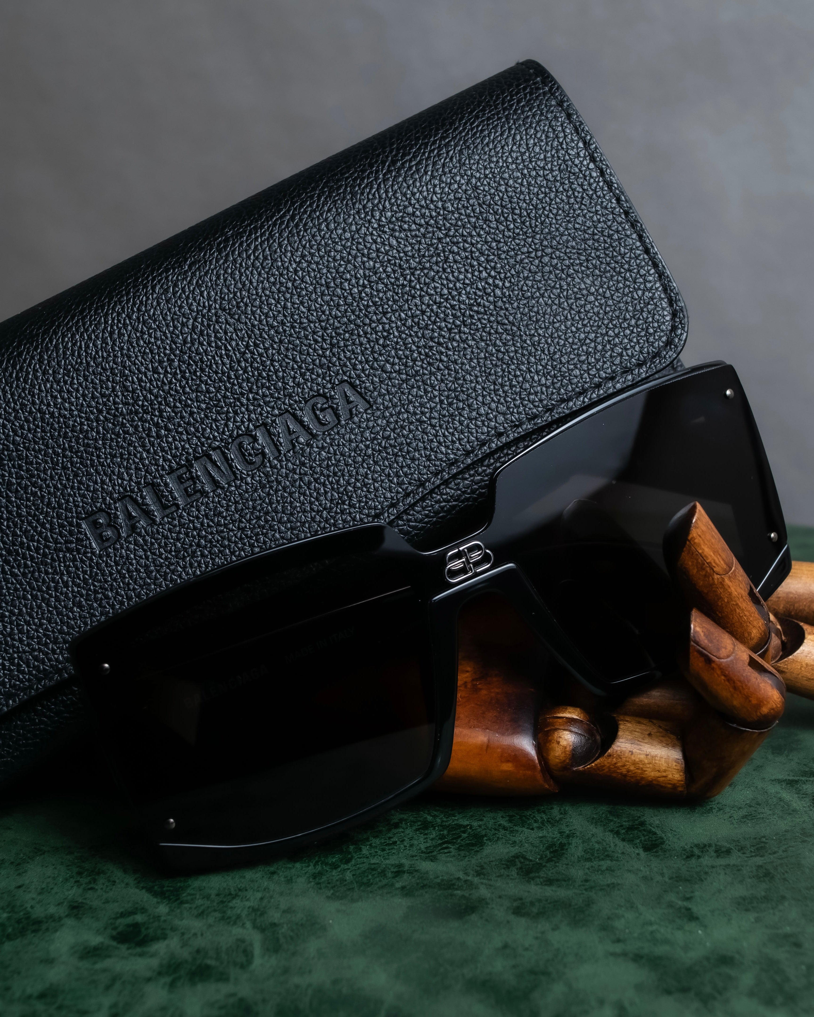 "BALENCIAGA" BB logo square frame sunglasses