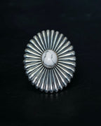 “Enasoluna” Flower motif marble stone silver ring