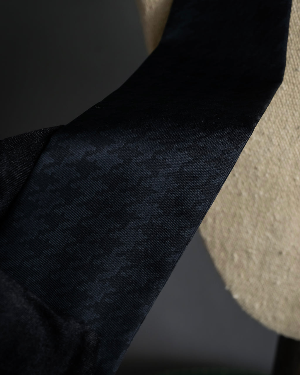 -MOOD Christmas Collection-
"Dior" Classic houndstooth pattern Mitza scarf