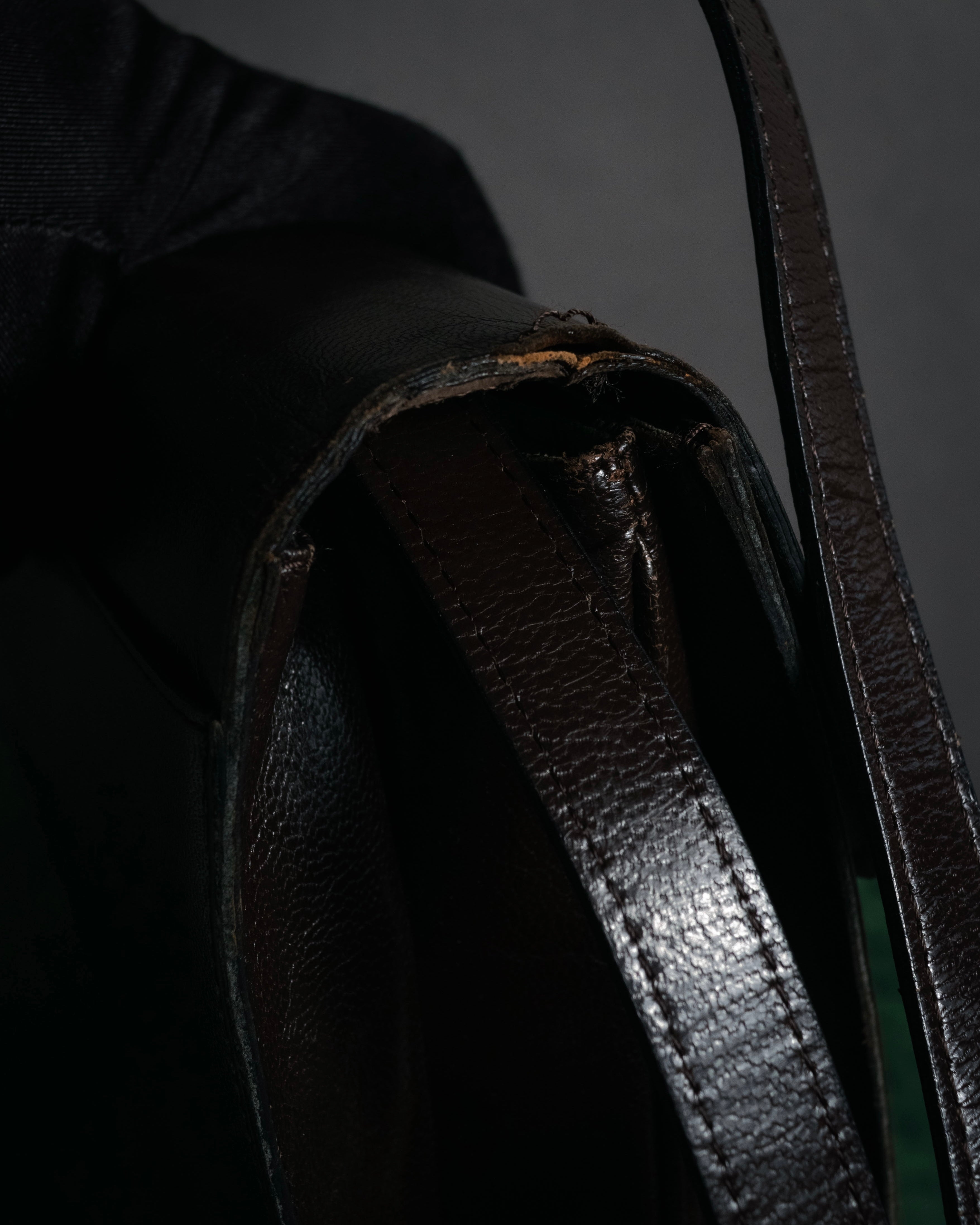 “Yves Saint Laurent” 80’s-90’s Cassandre embossed shoulder bag