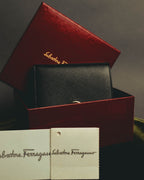 "Salvatore Ferragamo" 80's–00's Classic gancini bifold wallet