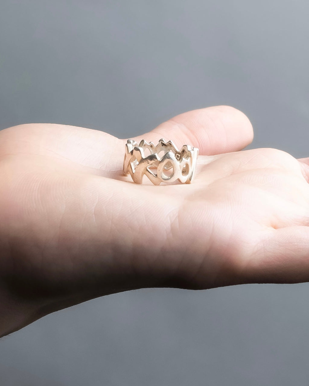 "Tiffany&Co" Paloma picasso love and kiss xo motif ring