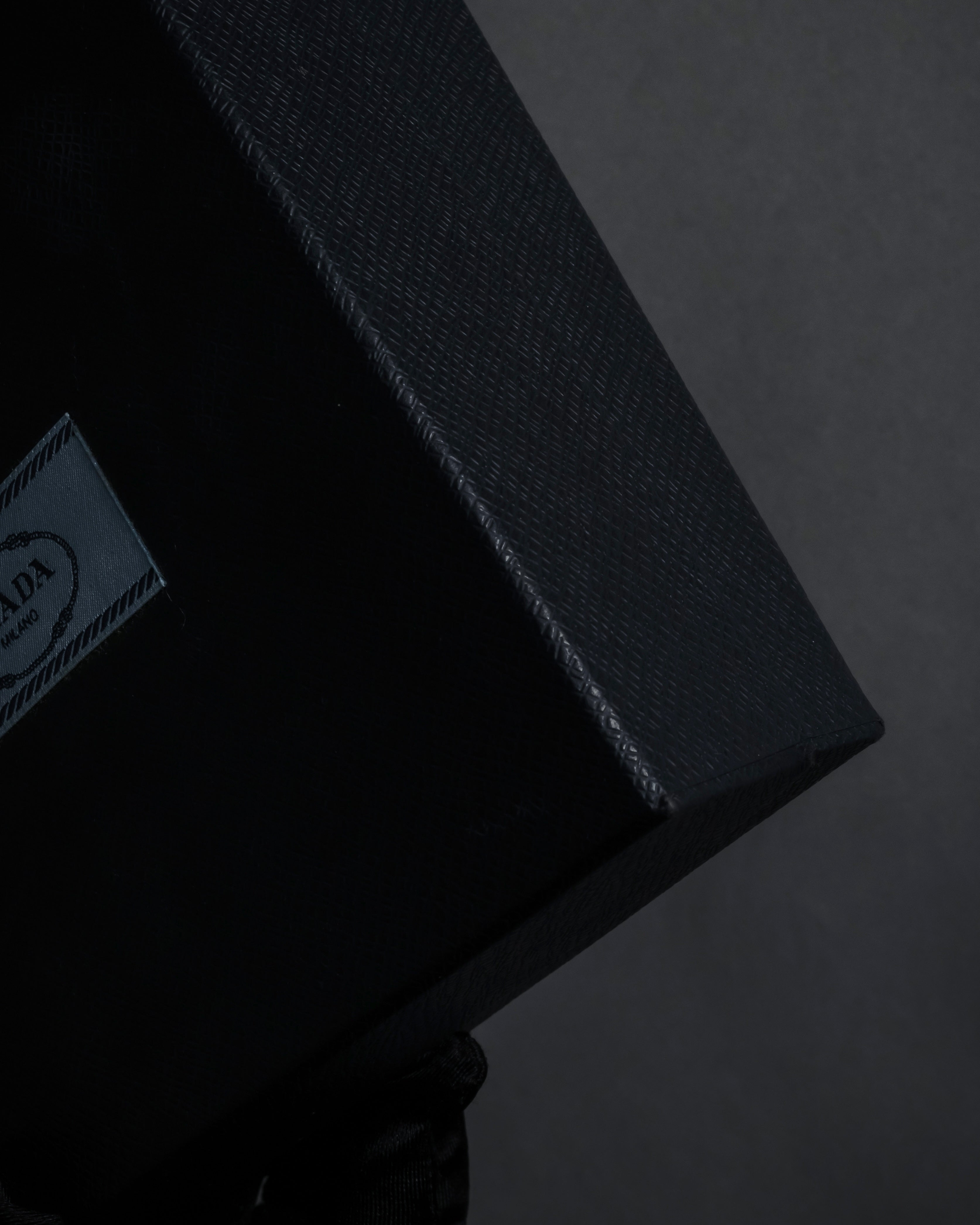 -MOOD Christmas Collections-
"PRADA" Miuccia Prada design tortoiseshell architectural bangle