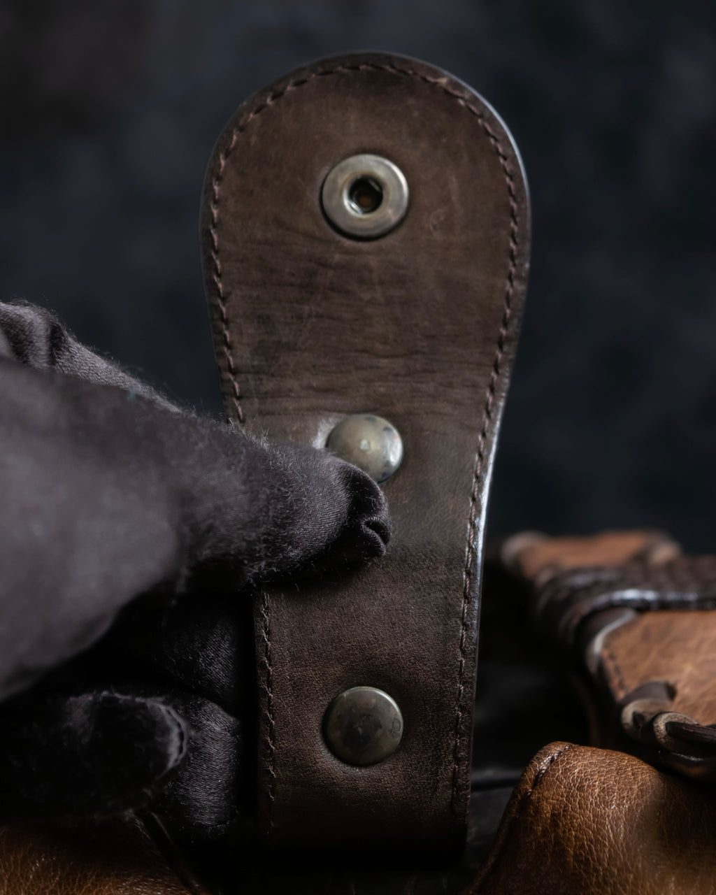 "Chloe" Out pocket design silverado hand bag