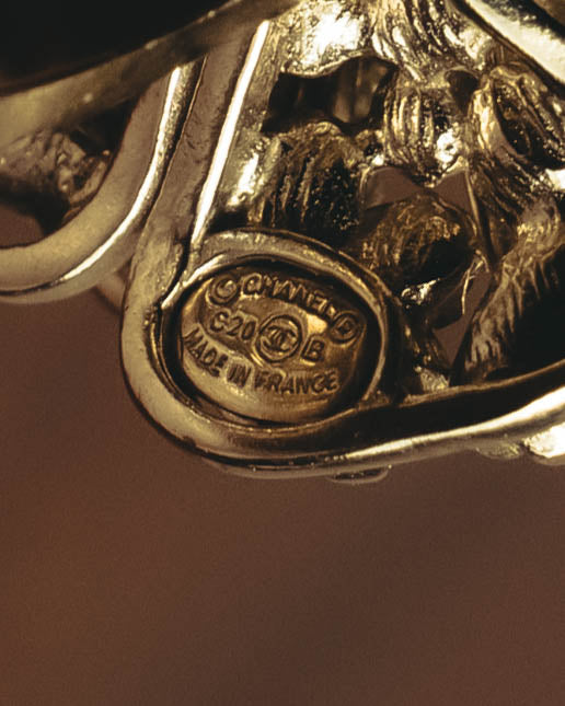 -SPDCIAL- “CHANEL” 99AW Repeated logo oval medallion ring