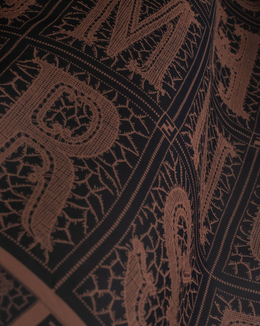 "FENDI" Logo engraved lace motif scarf