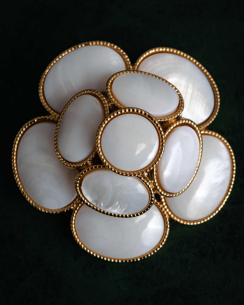 “VETEMENTS” 2017-2021 Archive-referenced mother of pearl flower brooch