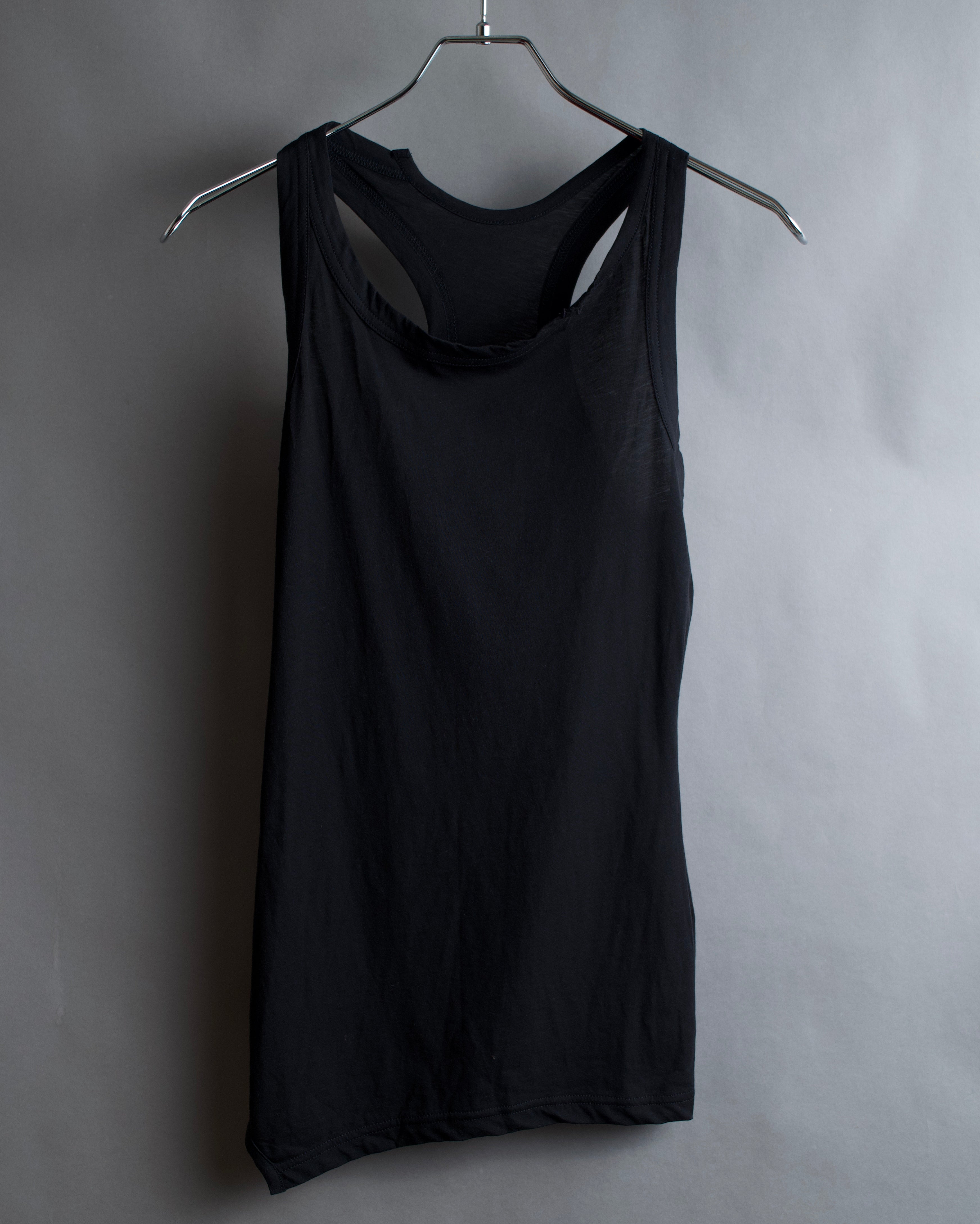 "YOHJI YAMAMOTO FEMME" 13SS
Shoulder cutting sleeveless pullover