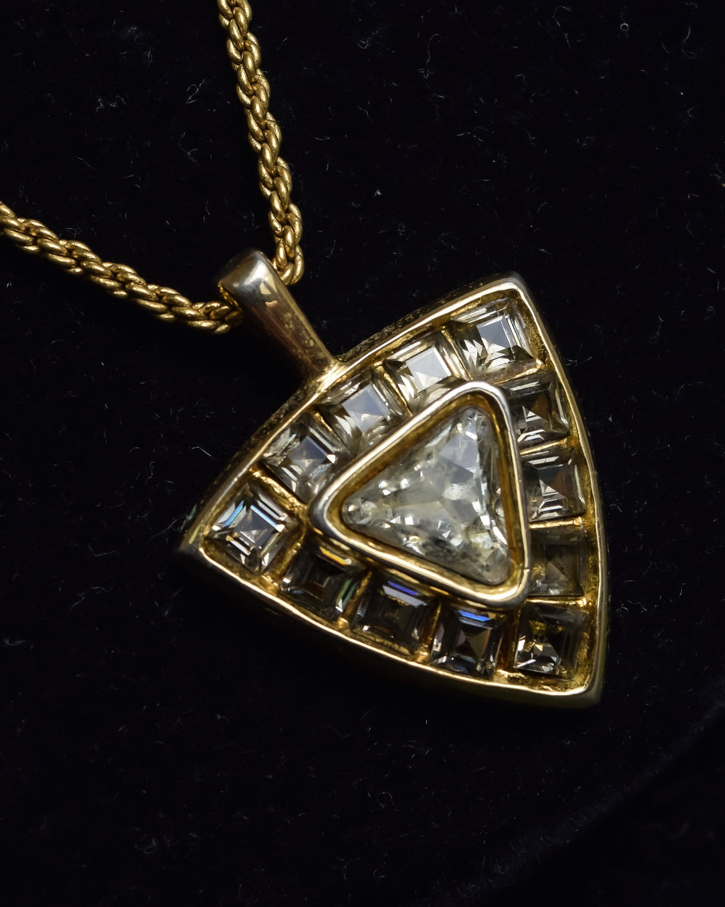 "YVES SAINT LAURENT" Triangle motif glass stone necklace