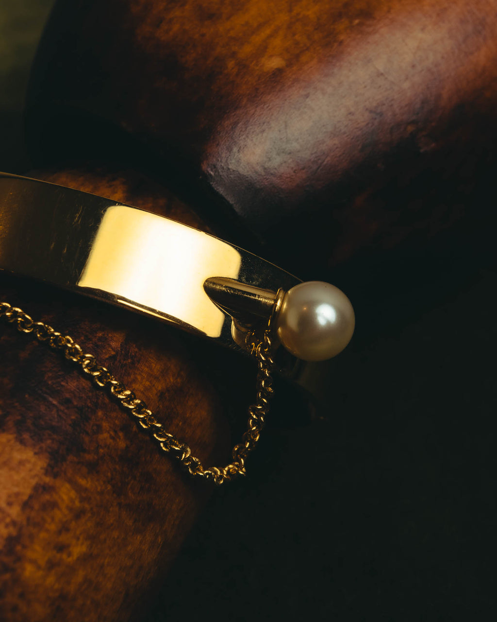 "Chloé" 2010's Gold tone pearl hinged cuff bracelet