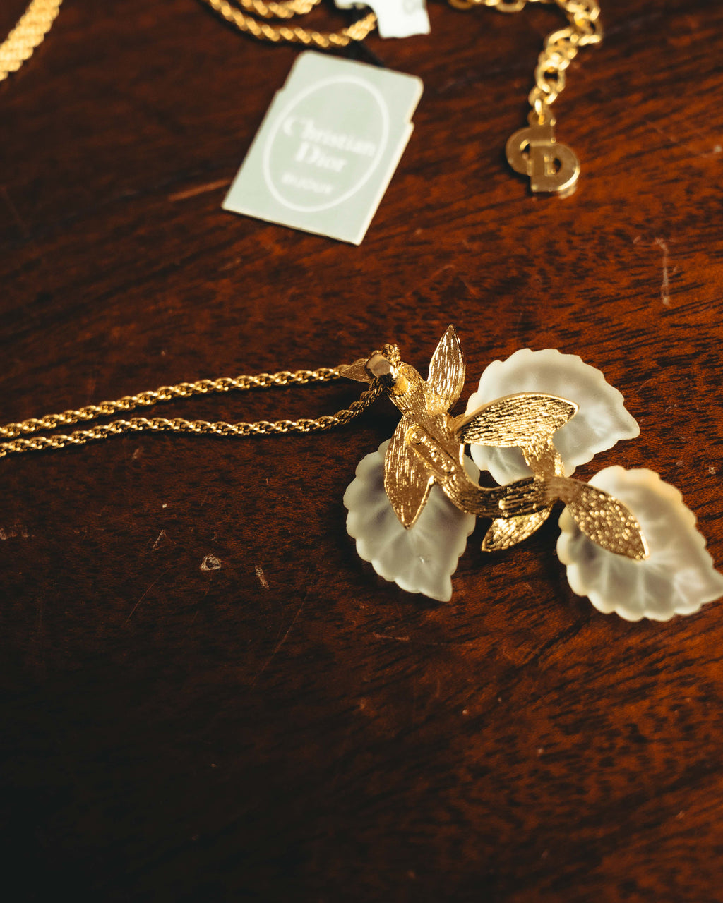 "Christian Dior" 70's-80's Sculptural leaf pendant necklace