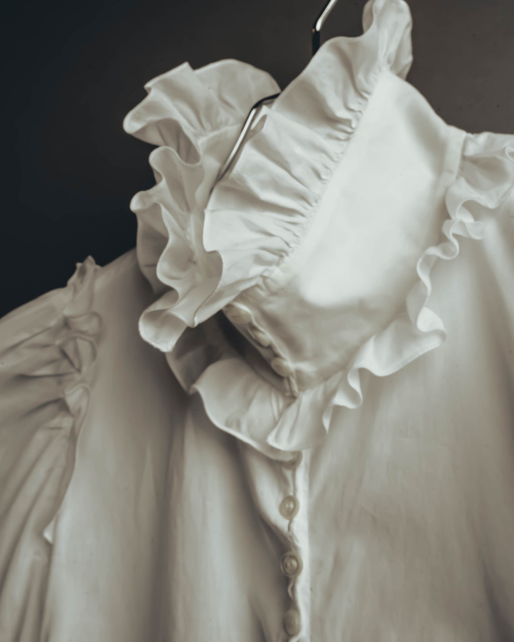-SPECIAL- “YVES SAINT LAURENT” 70’s-90’s Ruffled high-neck blouse