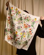 "GUCCI" 80's Flora motif vintage silk scarf