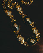 "BURBERRYS" 90's Emerald enamel costume jewelry necklace