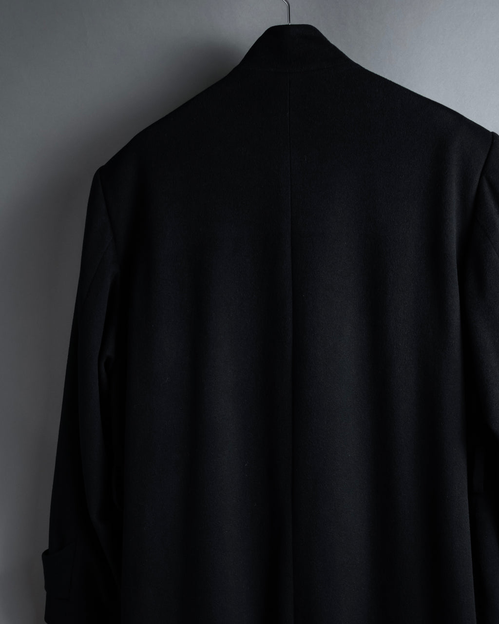 "BARBERINI" Minimalist detail 100% cashmere stand collar coat