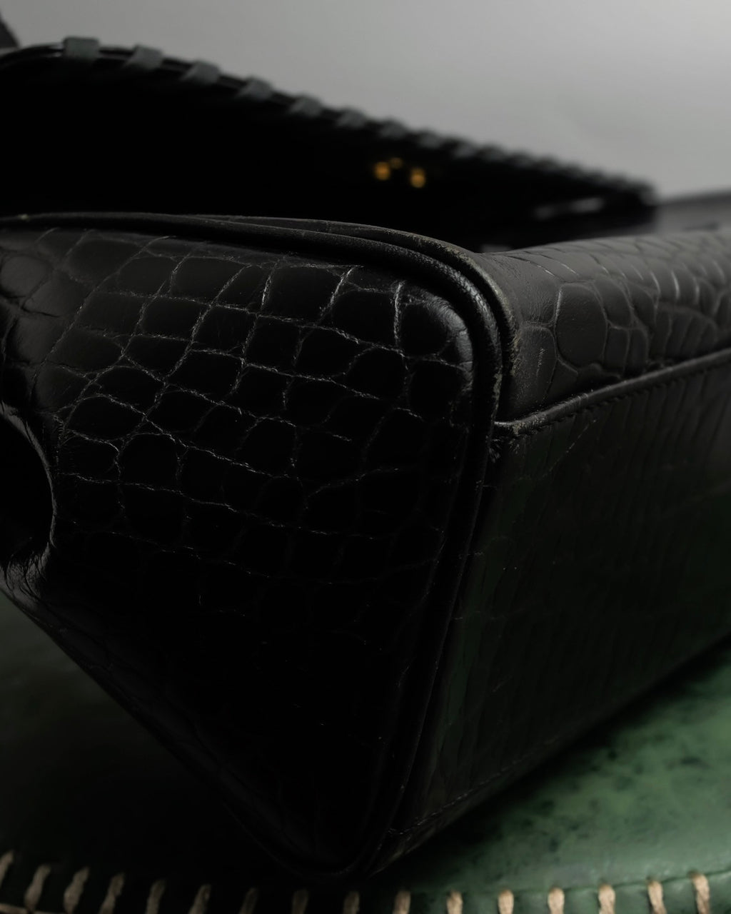 "YVES SAINT LAURENT" Whip stitch design crocodile foil stamped leather hand bag