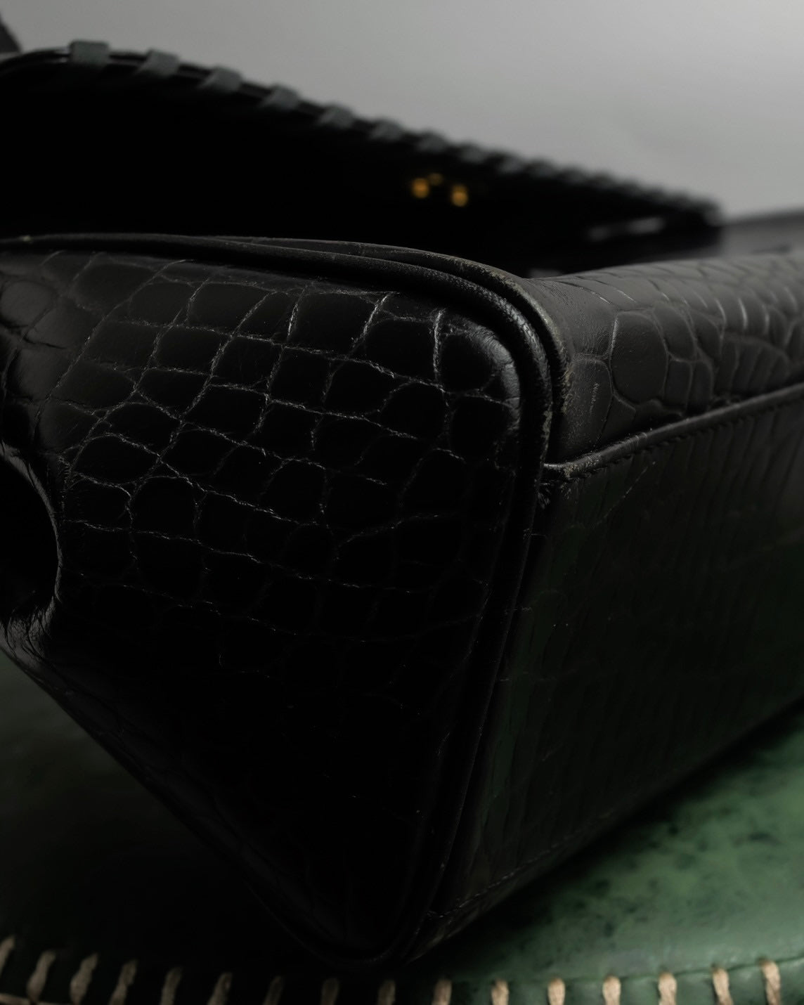 "YVES SAINT LAURENT" Whip stitch design crocodile foil stamped leather hand bag