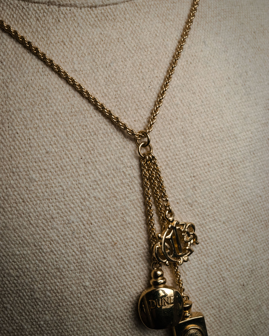 “Christian Dior” 90’s Dune charm long necklace