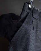 "CHANEL" 90's Gold button design straight line skirt